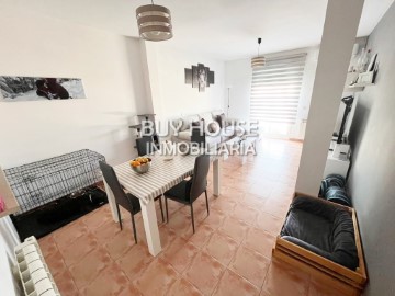 Apartamento 2 Quartos em Yuncler