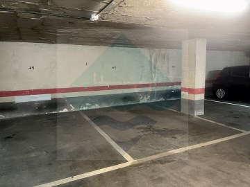 Garage in Centre