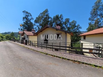 Moradia 2 Quartos em Cedrim e Paradela