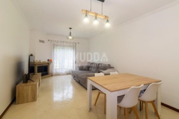 Apartamento 3 Quartos em Válega