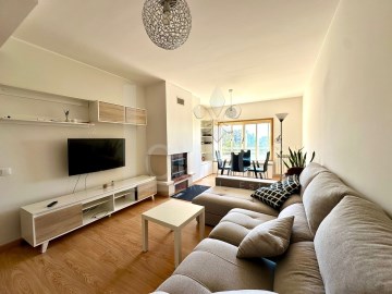 Lounge Real Estate - Arrenda-se Apartamento, Apart