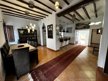 House 5 Bedrooms in Bolulla