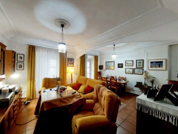 Apartment 4 Bedrooms in Casco Antiguo - Centro