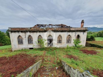 Moradia  em Madalena e Samaiões