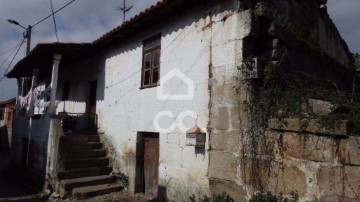 House 6 Bedrooms in Faiões