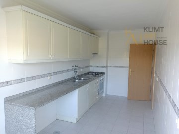 Cozinha 3.1 - Apartamento T2 Loures