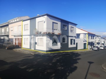 Maison 5 Chambres à Ponta Delgada (São Sebastião)