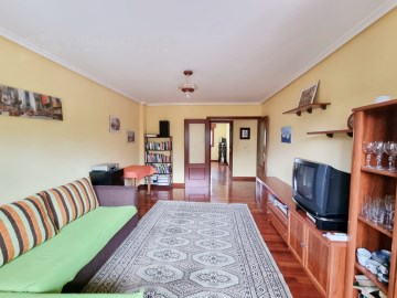 Apartment 3 Bedrooms in Villarcayo