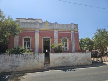 2 Casas antigas perto de Loulé
