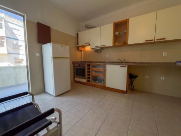 Apartamento 1 Quarto em Charneca de Caparica e Sobreda