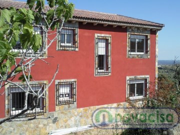 House 3 Bedrooms in Almorox