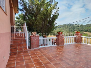 House 3 Bedrooms in Boscassos y Vallserena