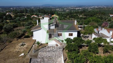 Maison 6 Chambres à Serra e Junceira