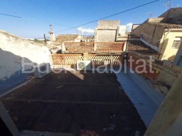 House 3 Bedrooms in l'Olleria