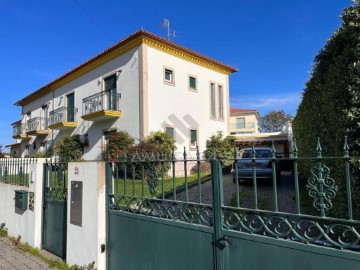 Maison 4 Chambres à Beduído e Veiros