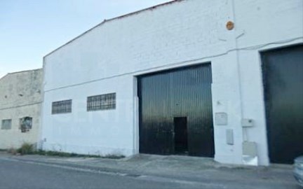 Industrial building / warehouse in Perafort