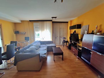 Apartment 3 Bedrooms in La Riera de Gaià