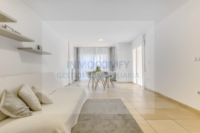 Apartment 3 Bedrooms in Nucli Antic