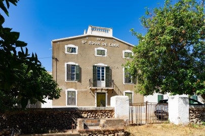 House 10 Bedrooms in Alaior