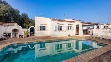 House 3 Bedrooms in Cales Coves