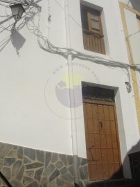 House 4 Bedrooms in Bérchules
