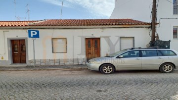 House 3 Bedrooms in Beja (Santiago Maior e São João Baptista)