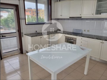 Apartment 3 Bedrooms in Gondomar (São Cosme), Valbom e Jovim