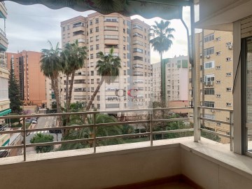 Piso 4 Habitaciones en Murcia Centro