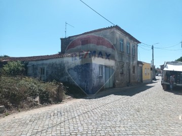 Quintas e casas rústicas  em Vilar e Mosteiró