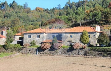 Maisons de campagne  à Labrujó, Rendufe e Vilar do Monte