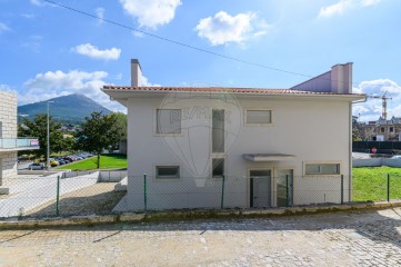 House 3 Bedrooms in Mondim de Basto