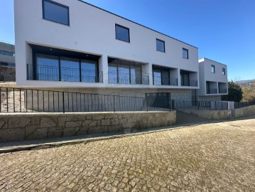 House 2 Bedrooms in Ponte da Barca, V.N. Muía, Paço Vedro Magalhães