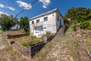 Maison 4 Chambres à Oura