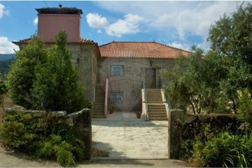 Country homes 10 Bedrooms in Vila e Roussas