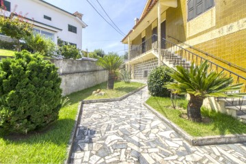 House 3 Bedrooms in Ferreiros e Gondizalves