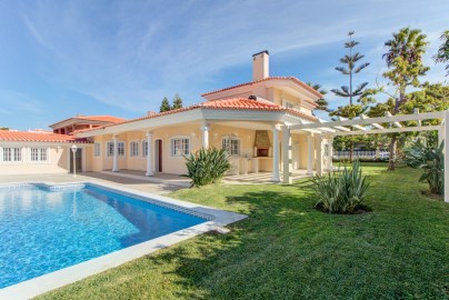 House 6 Bedrooms in Cascais e Estoril