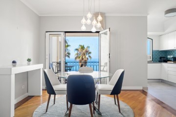 Apartamento 2 Quartos em Carcavelos e Parede