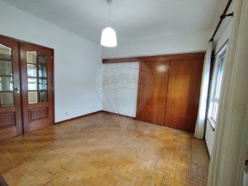 Apartamento 3 Quartos em Santo António dos Olivais