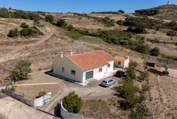 Maison 2 Chambres à Sobral de Monte Agraço