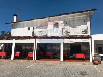 Commercial premises in Alvarenga