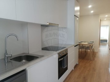 Apartamento 1 Quarto em Mafamude e Vilar do Paraíso