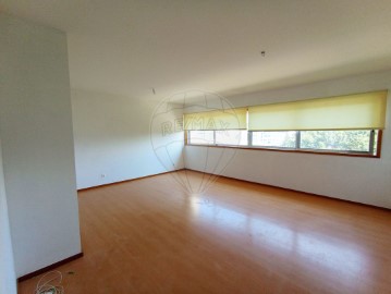 Apartamento 3 Quartos em Cidade da Maia