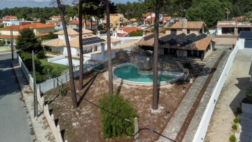 House 5 Bedrooms in Corroios