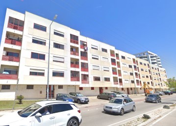 Apartment 2 Bedrooms in Póvoa de Santa Iria e Forte da Casa