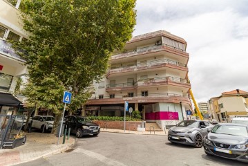 Piso 3 Habitaciones en Carcavelos e Parede