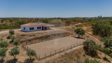 Maisons de campagne 4 Chambres à Ourique