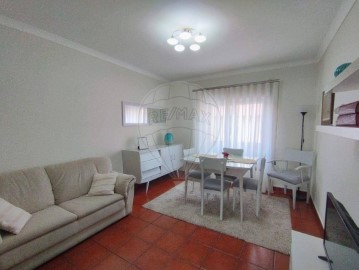 Appartement 3 Chambres à Santo Onofre e Serra do Bouro