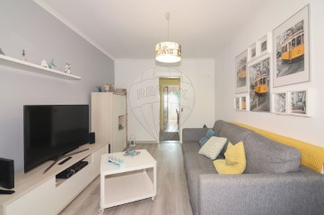 Apartamento 2 Quartos em Carregado e Cadafais