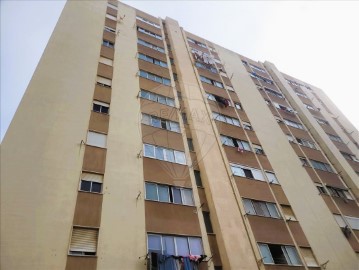 Apartamento 3 Quartos em Carregado e Cadafais