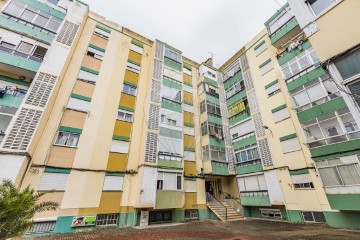 Apartment 1 Bedroom in Venteira